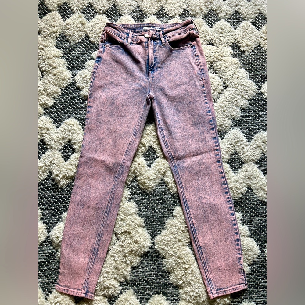 Old Navy Rockstar Super Skinny High Rise Jeans